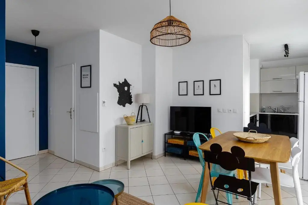 Apartment 2 Bedroomed Near Disneyland Paris with Garden Parking at Serris