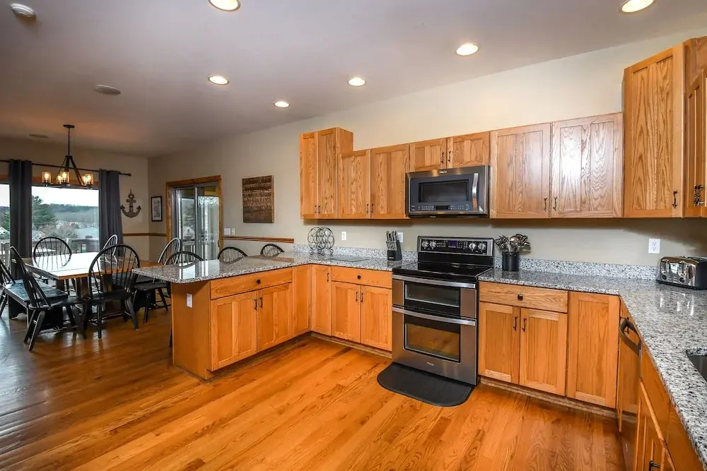 No Wake Zone 5 Bedroom House