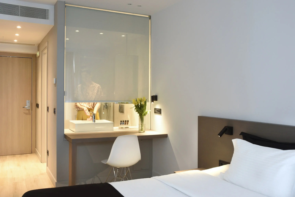 Отель Poseidon Athens