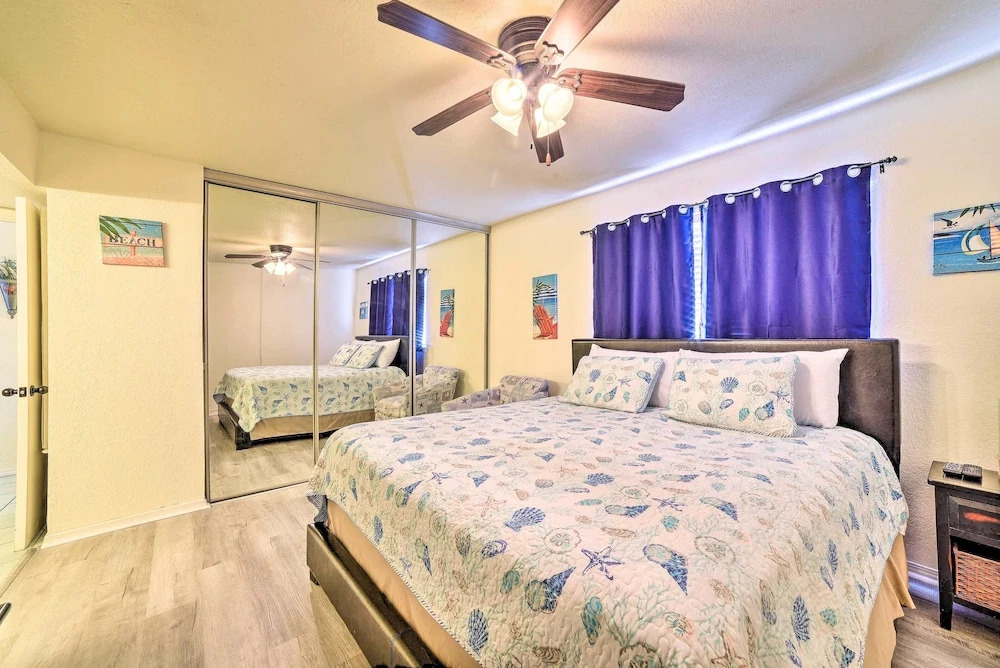 Coastal Condo w/ Dock Access, 2 Miles to Beach!