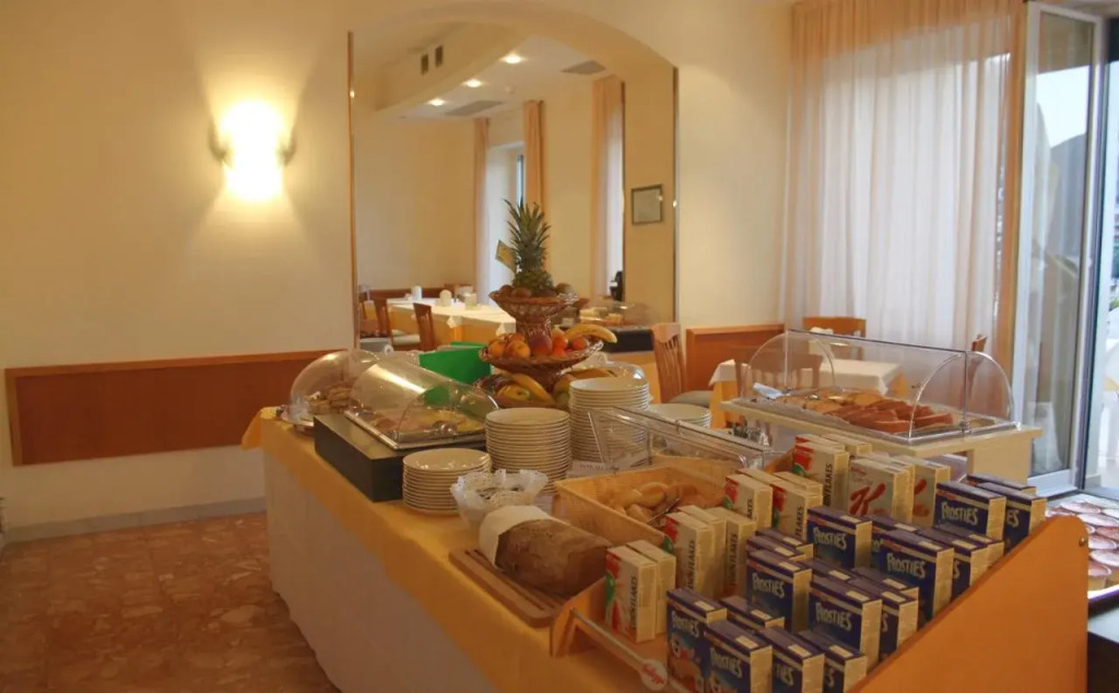 Hotel Elena