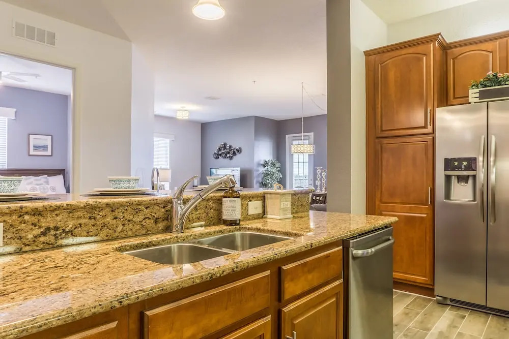 Casa Del Lago Penthouse 3 Bedroom Condo by RedAwning