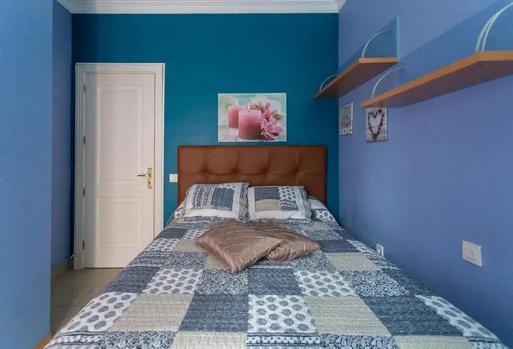 008 Amazing flat very close to the beach