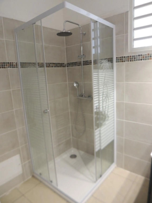 Appartement de 3 chambres avec piscine partagee jardin clos et wifi a Bouillante a 1 km de la plage