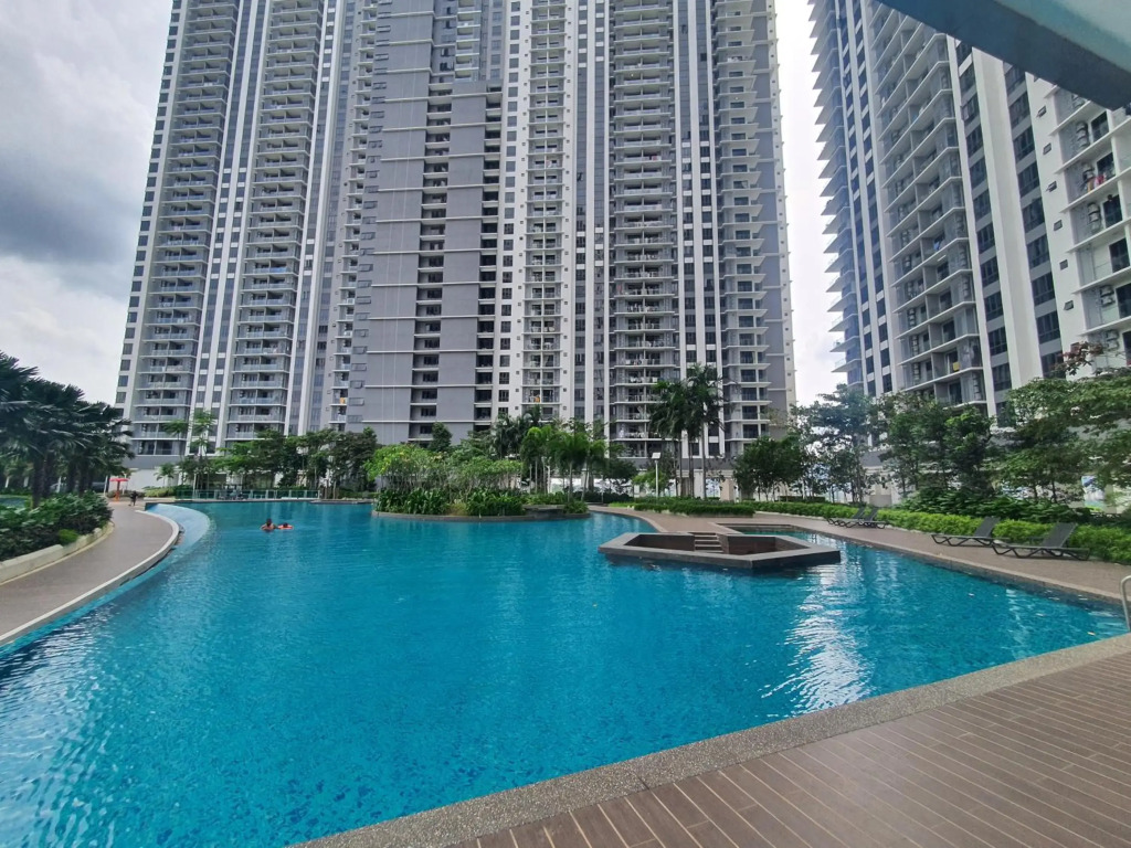 United Point Residence 6 pax Near Mont Kiara Desa Park Kepong