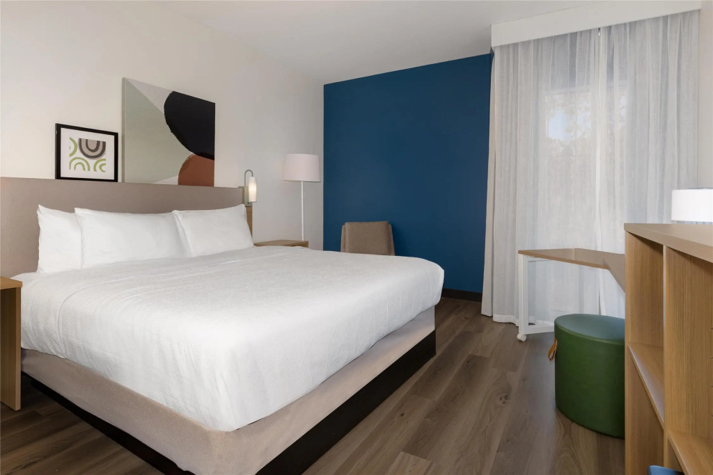 Spark By Hilton Montreal Midtown