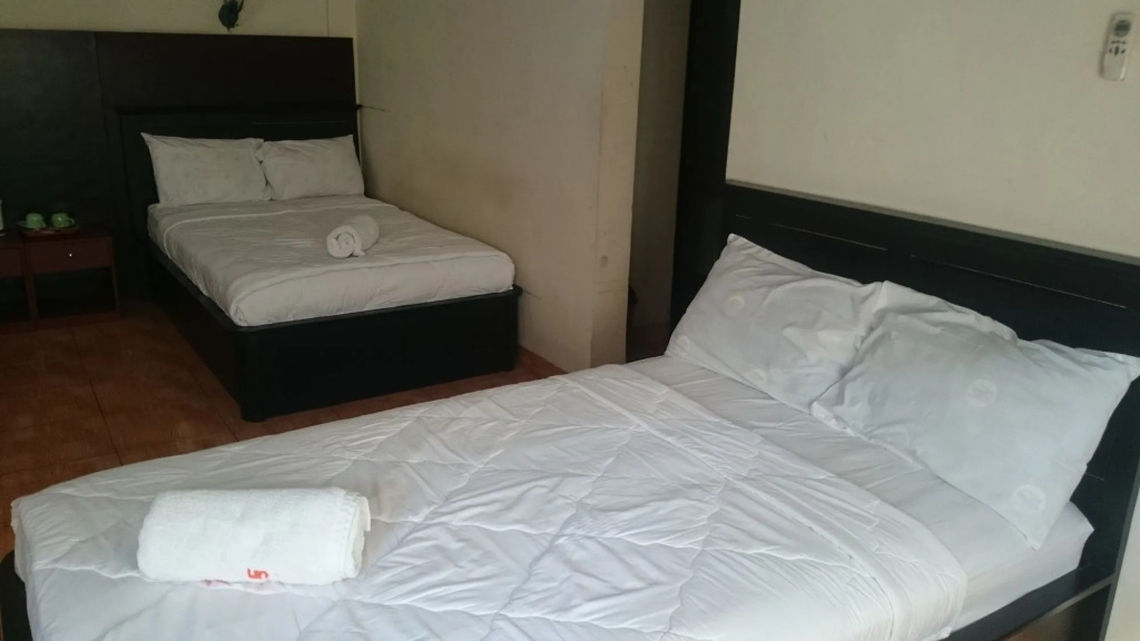 Agus Beach Inn