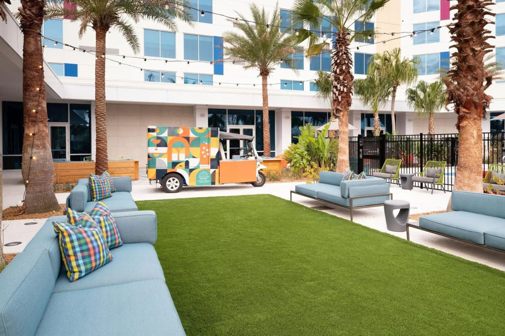 Aloft by Marriott Orlando Lake Nona
