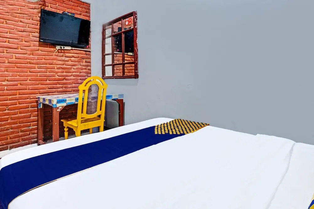 SPOT ON 91915 Homestay Superman