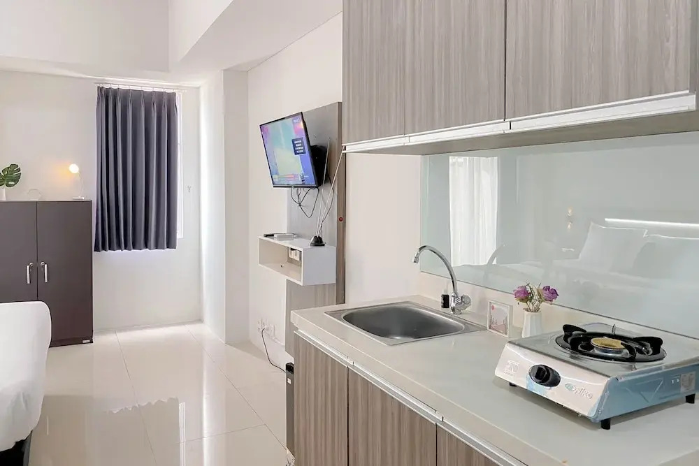 Cozy Studio Apartment At Vittoria Residence