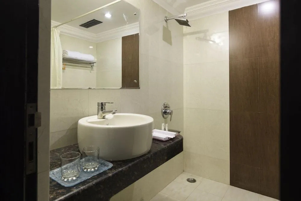 Treebo Four Sight Sector - 14 Gurgaon