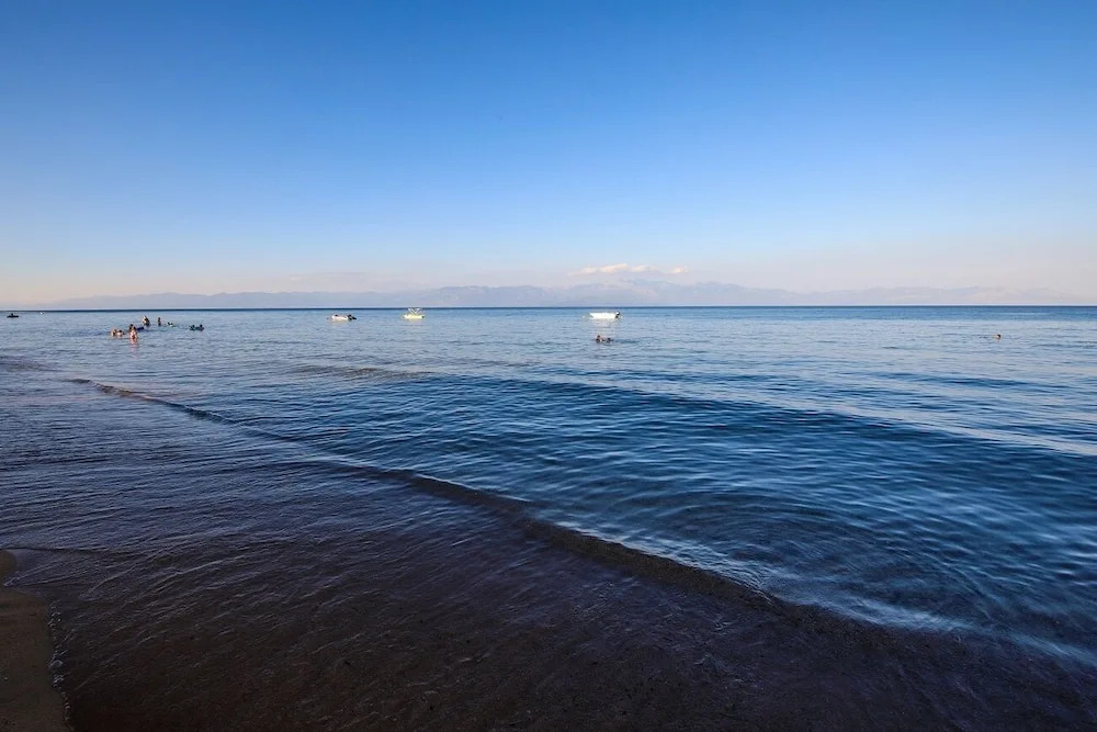 Peroulia Beach Houses