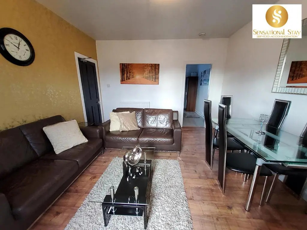 4 Bedroom Apt at Sensational Stay Serviced Accommodation Aberdeen - Roslin Street