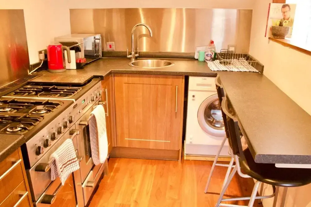 1 Bedroom Studio In Edinburgh