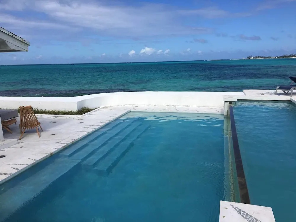 Art Retreat Bahamas
