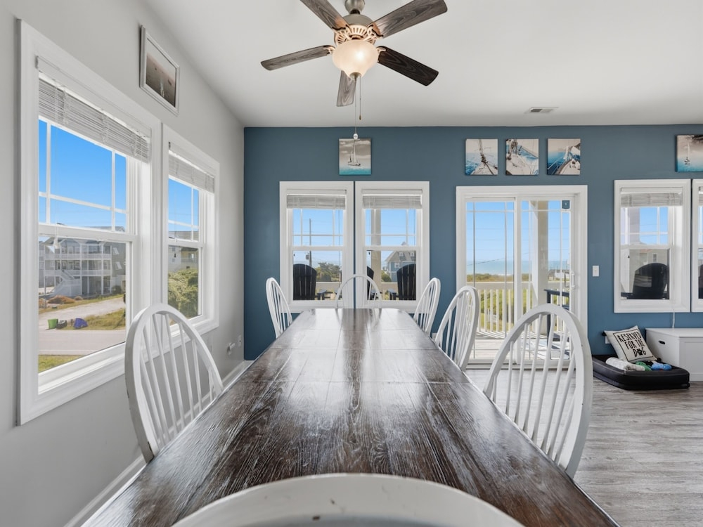 Lovin' Lowe Tide by Topsail Realty