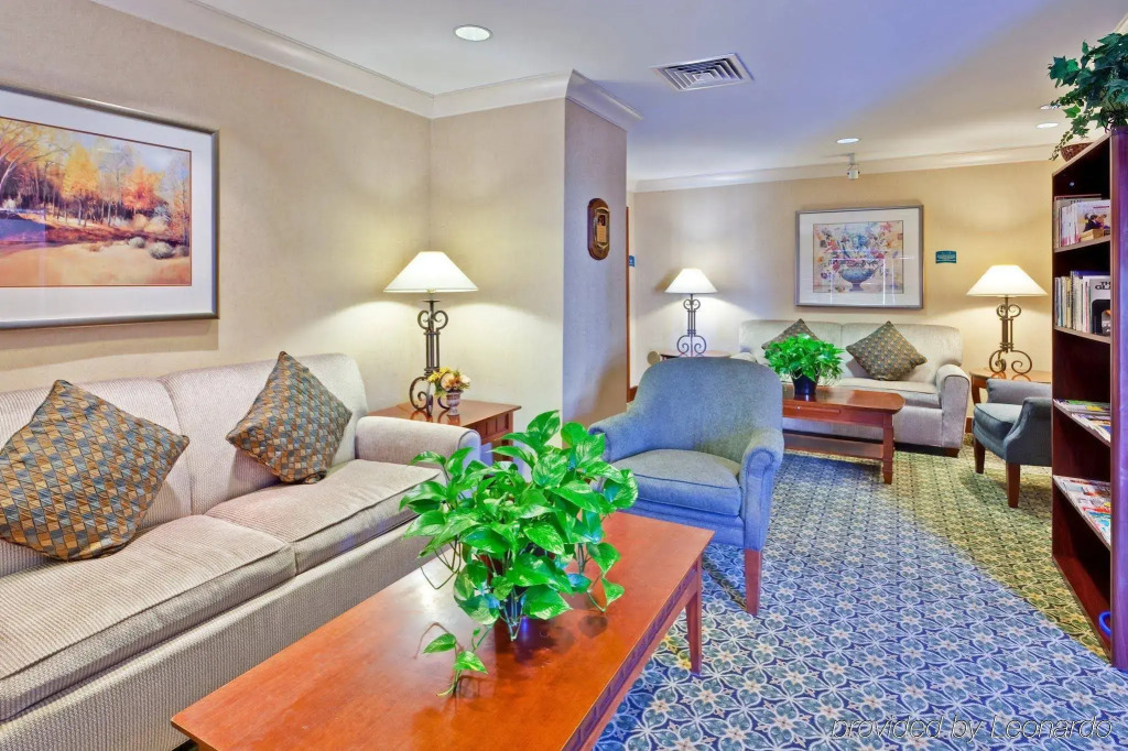 Staybridge Suites Glenview by IHG