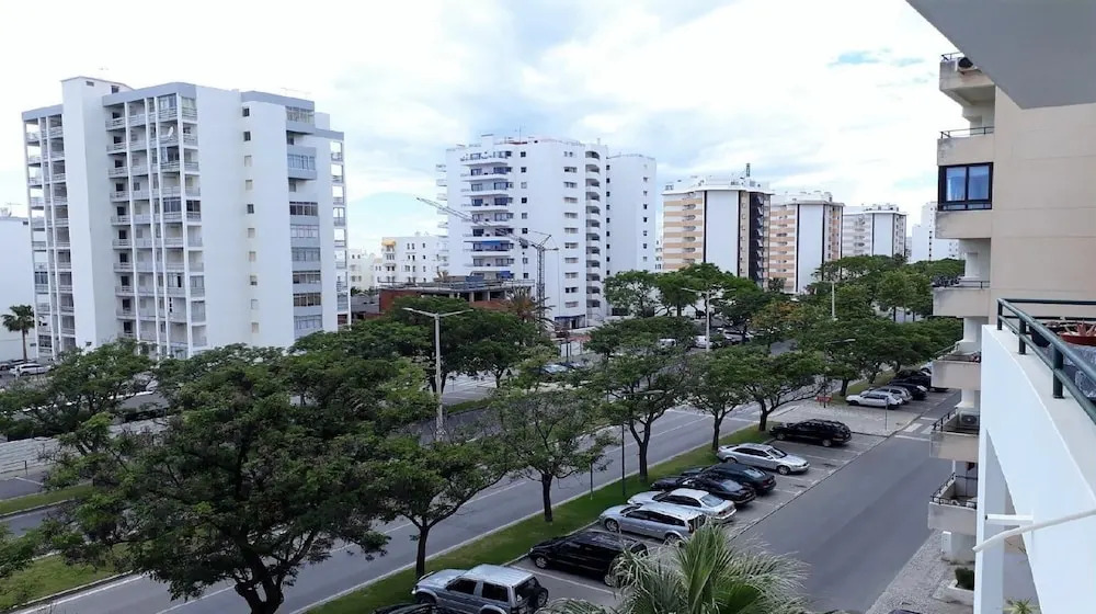 T2 Satelite Praia Conforto A C Wi-fi C Garagem