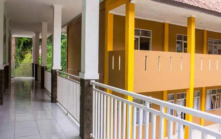 OYO 3699 Edotel Smkn 1 Cipanas Syariah