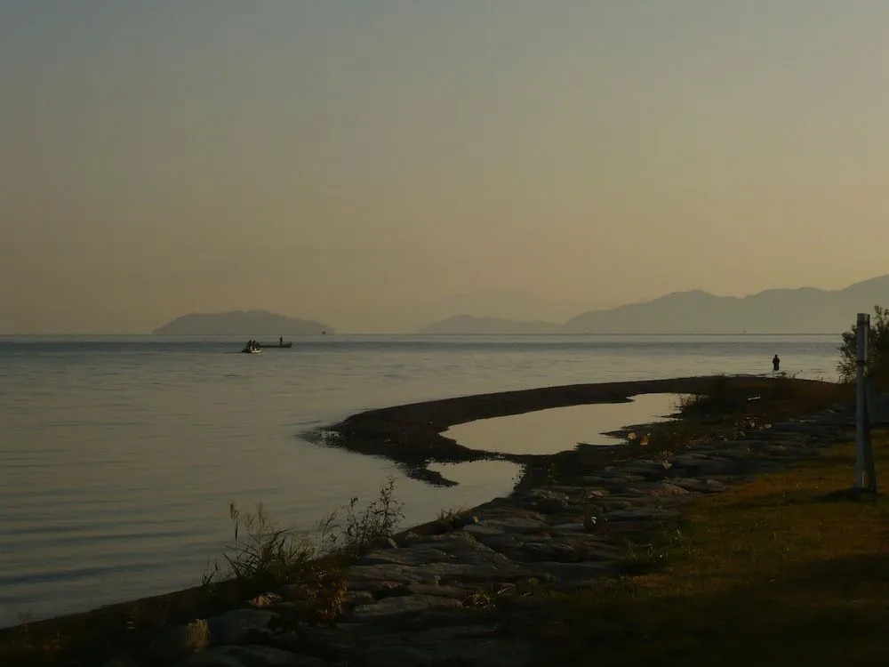 Youth Hostel WANIHAMA-Lakeside BIWA