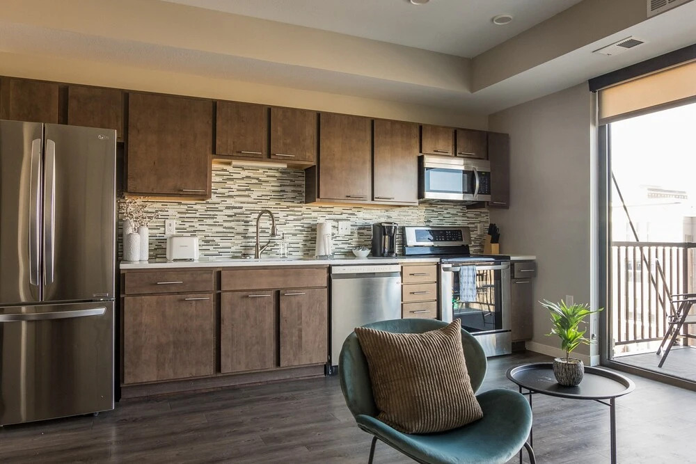 FRONTDESK Confluence on 3rd Apt Downtown Riverwalk Trails