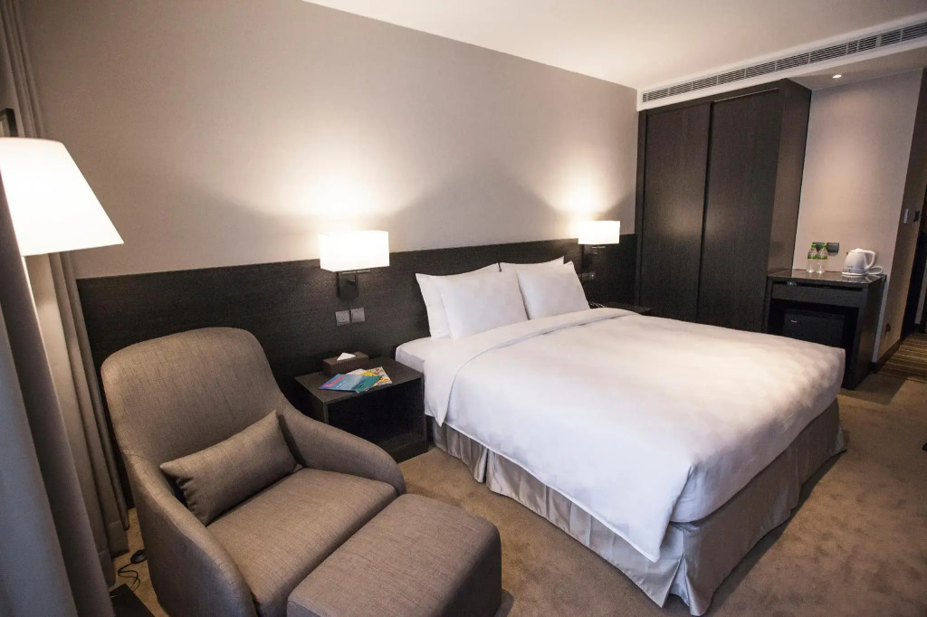 Platinum Hotel