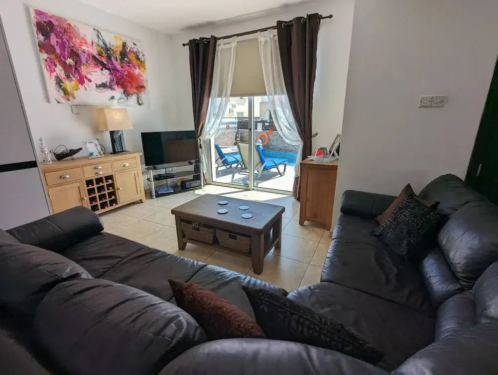 Ennazuse - Beautiful 2 Bedroom Villa in Pernera