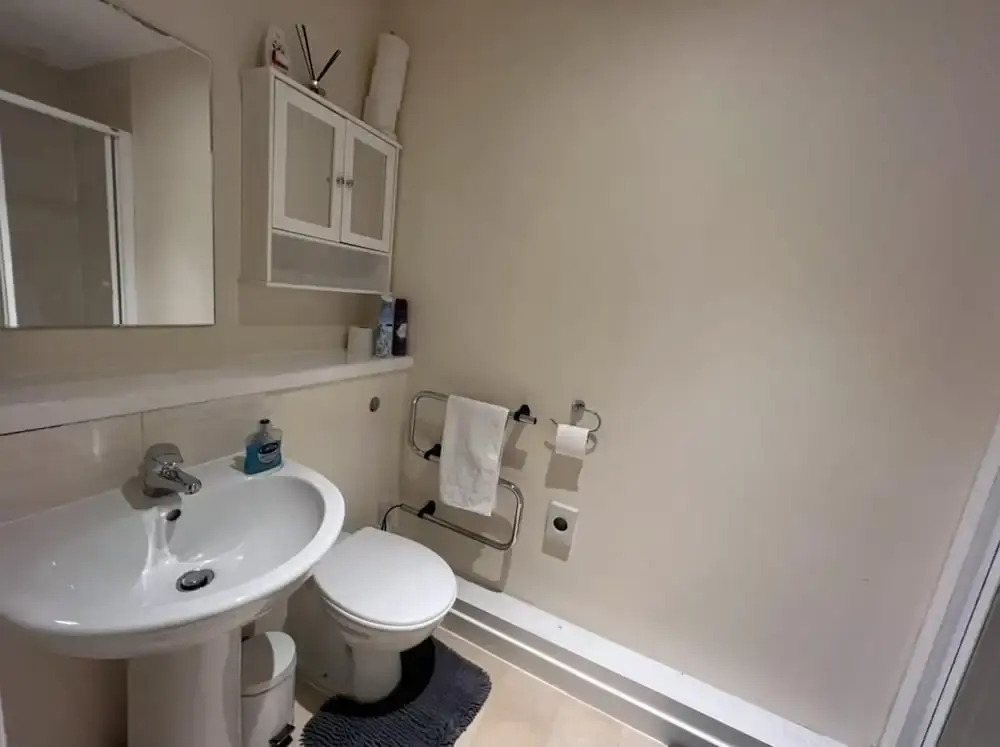 Lovely Twin 2-flats Condo In Aberdeen-no Party