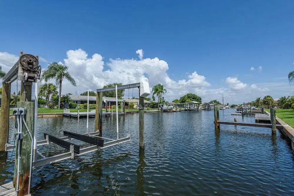 Updated Waterfront Condo in Apollo Beach 1572