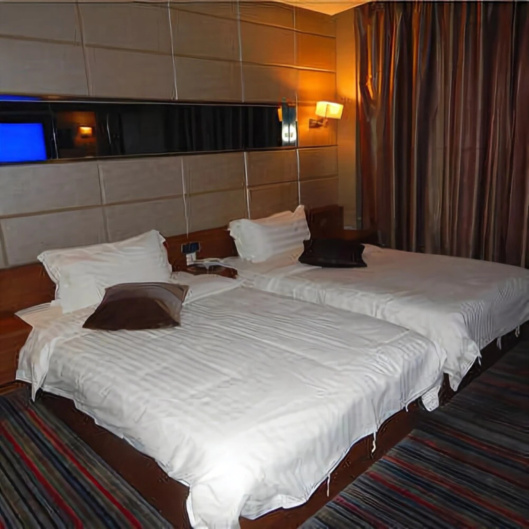 Golden Hotel