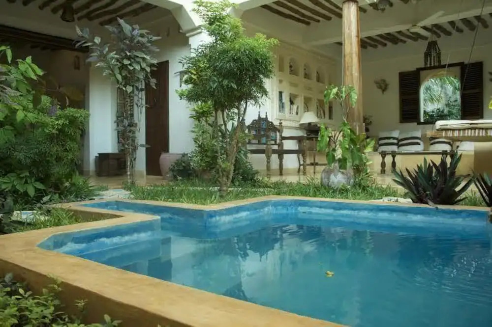Waridi House