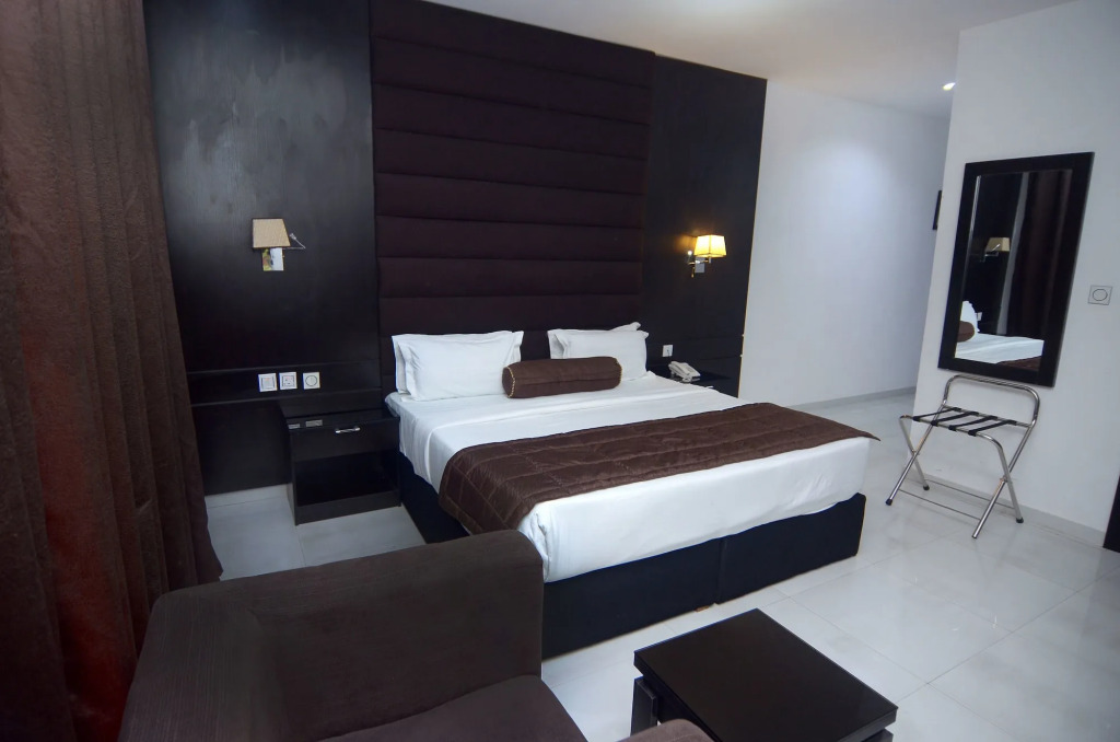 Hillsbay Hotel