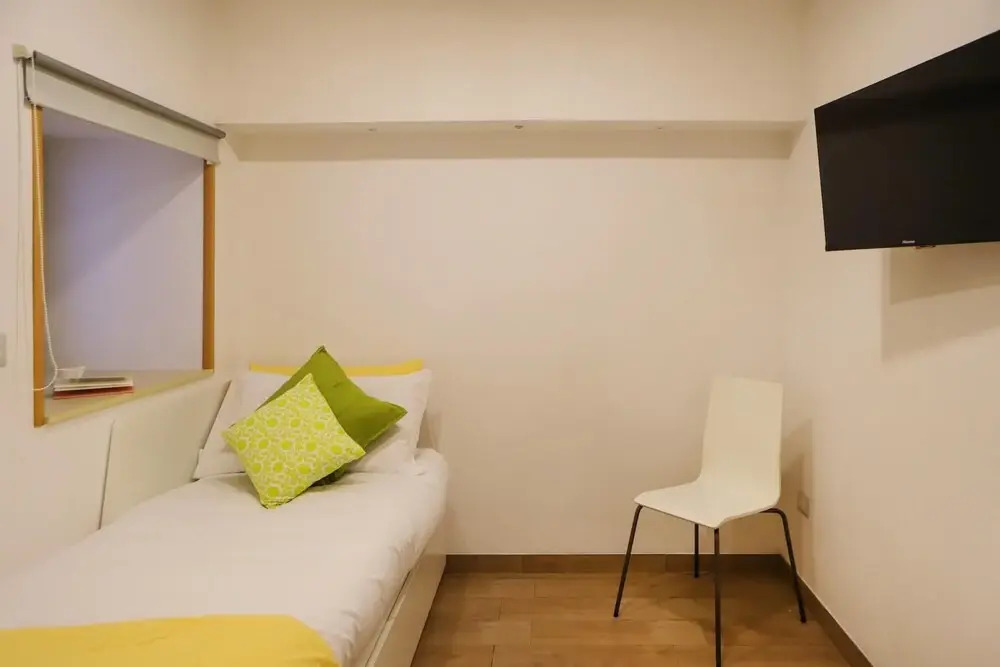 Cozy Apartment in Chiaia
