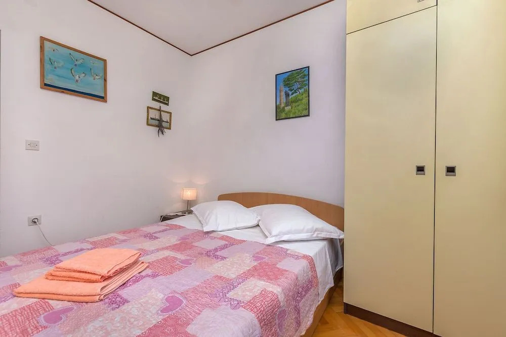 Apartment Proti