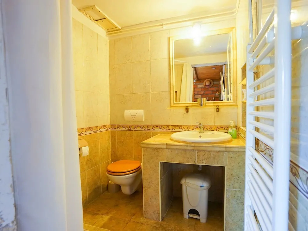 Charming Holiday Home in Banj With Private Terrace