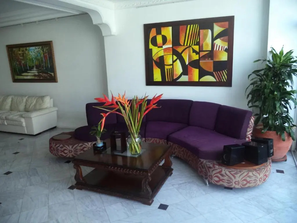 Hotel Abi Inn By GEH Suites