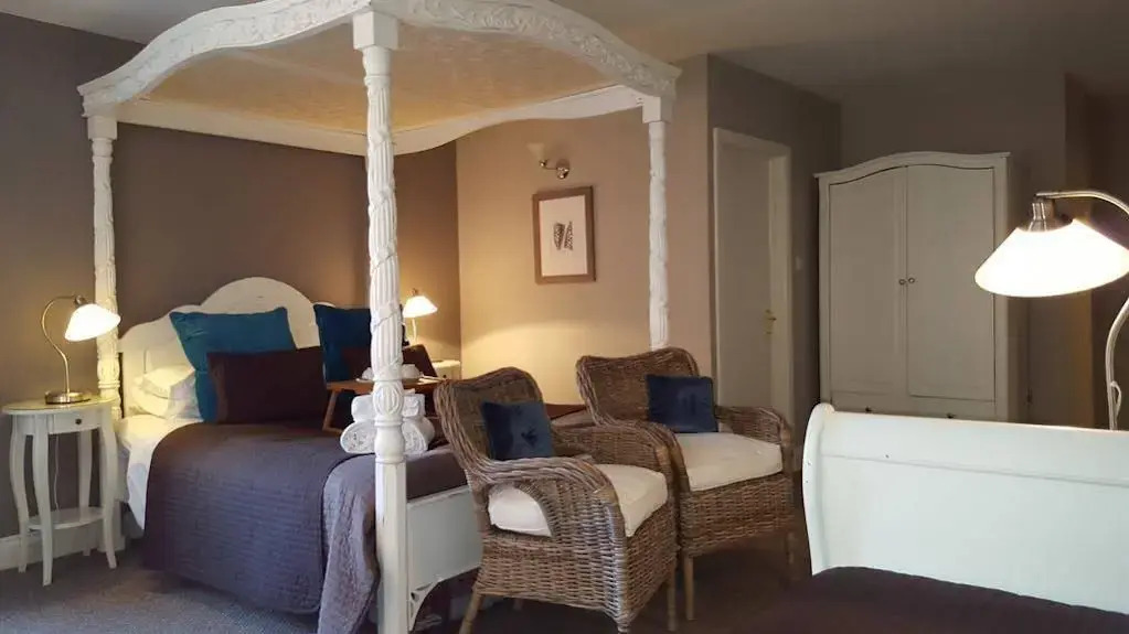 Wyndgrove House B&B