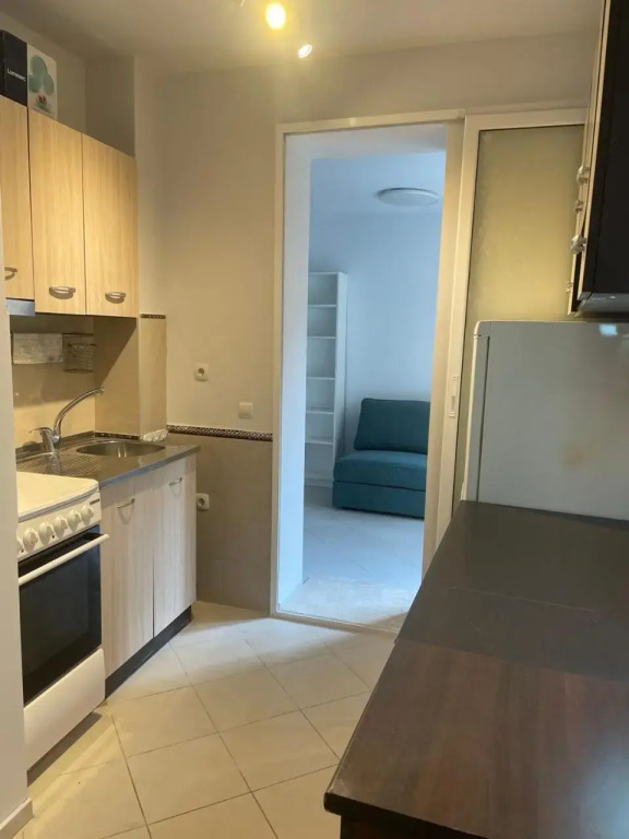 Top Center 2-BR Apartment with lovely Outdoor Area