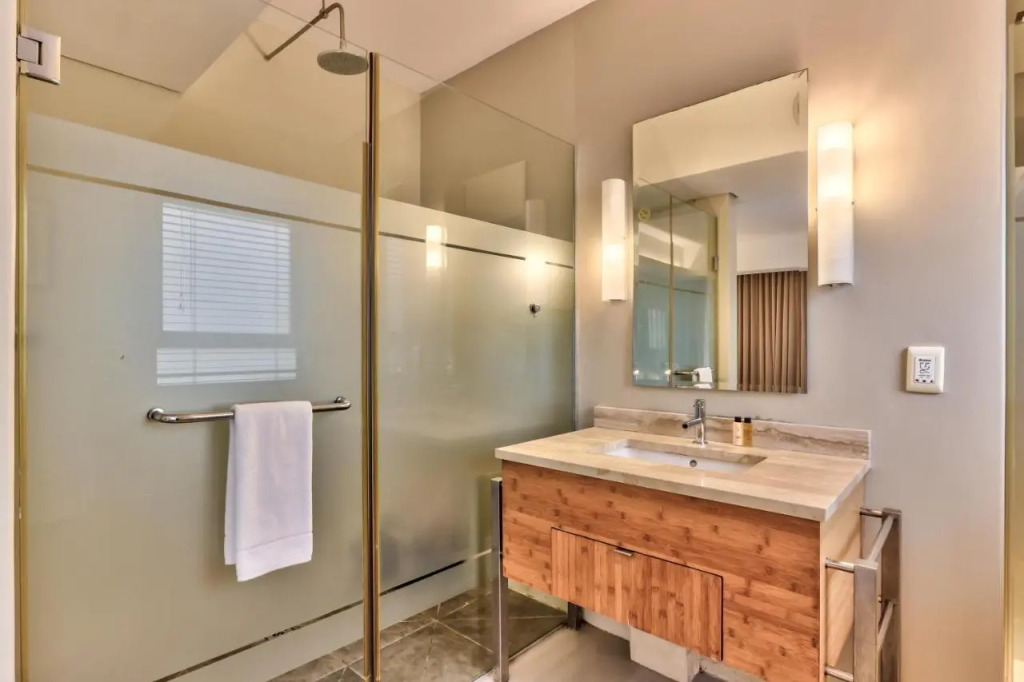 WINK Aparthotel Foreshore