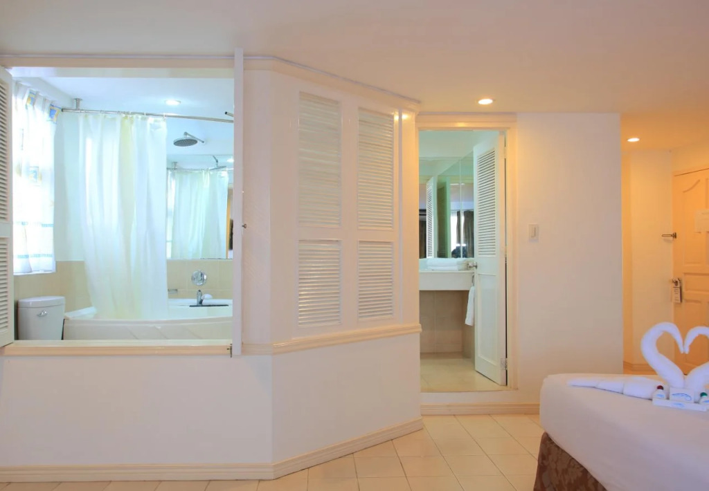 Wild Orchid Beach Resort