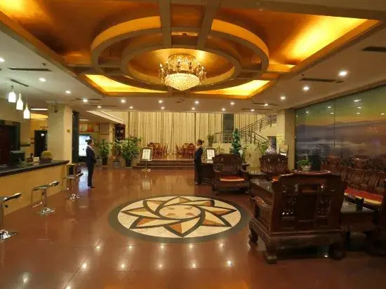 Runhua Junyue Hotel