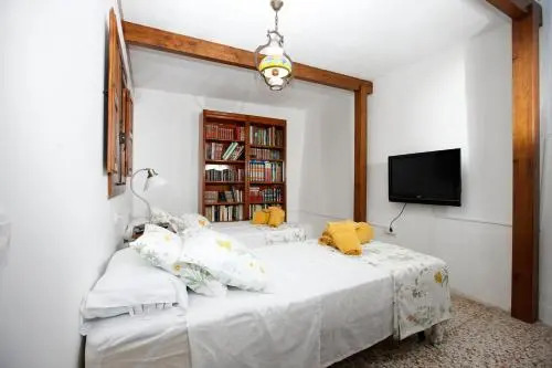 Candelaria's Mountain House (Pool & Sea Views)