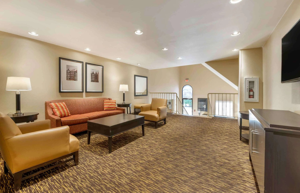 MainStay Suites Indianapolis Northwest - College Park