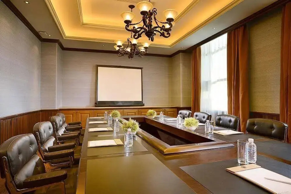 Kunming Oceancube Spa Holiday Hotel