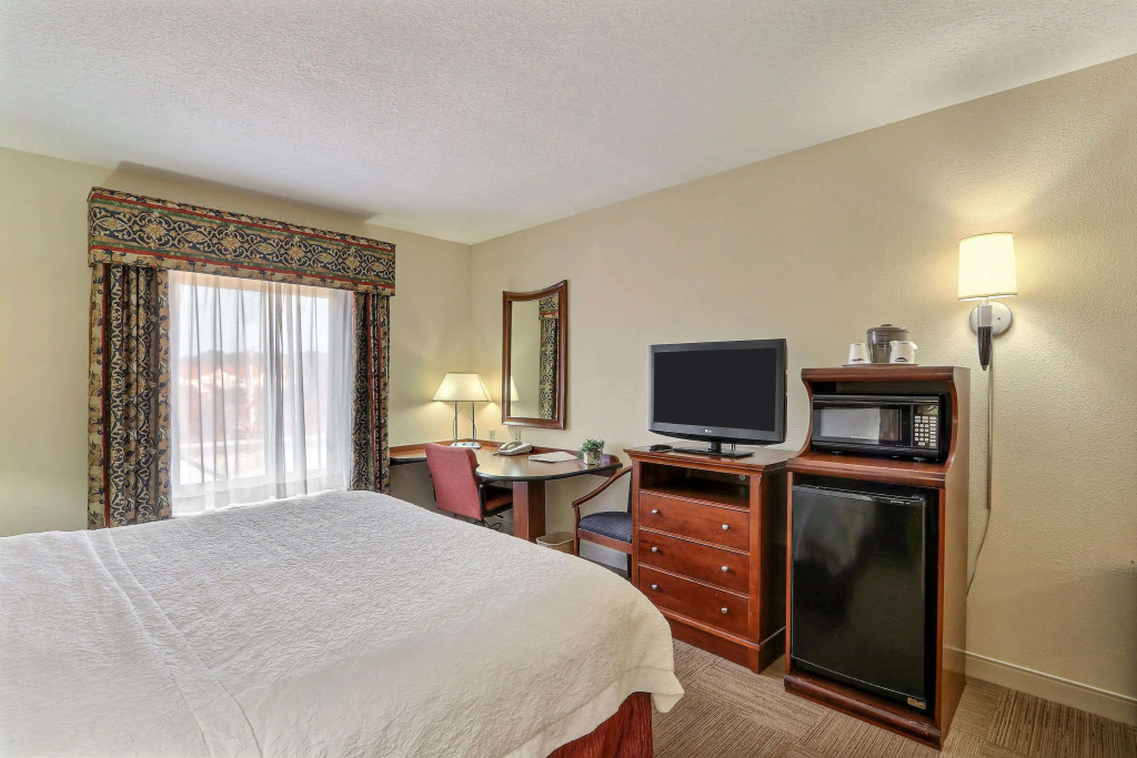 Hampton Inn & Suites Savannah - I-95 South - Gateway