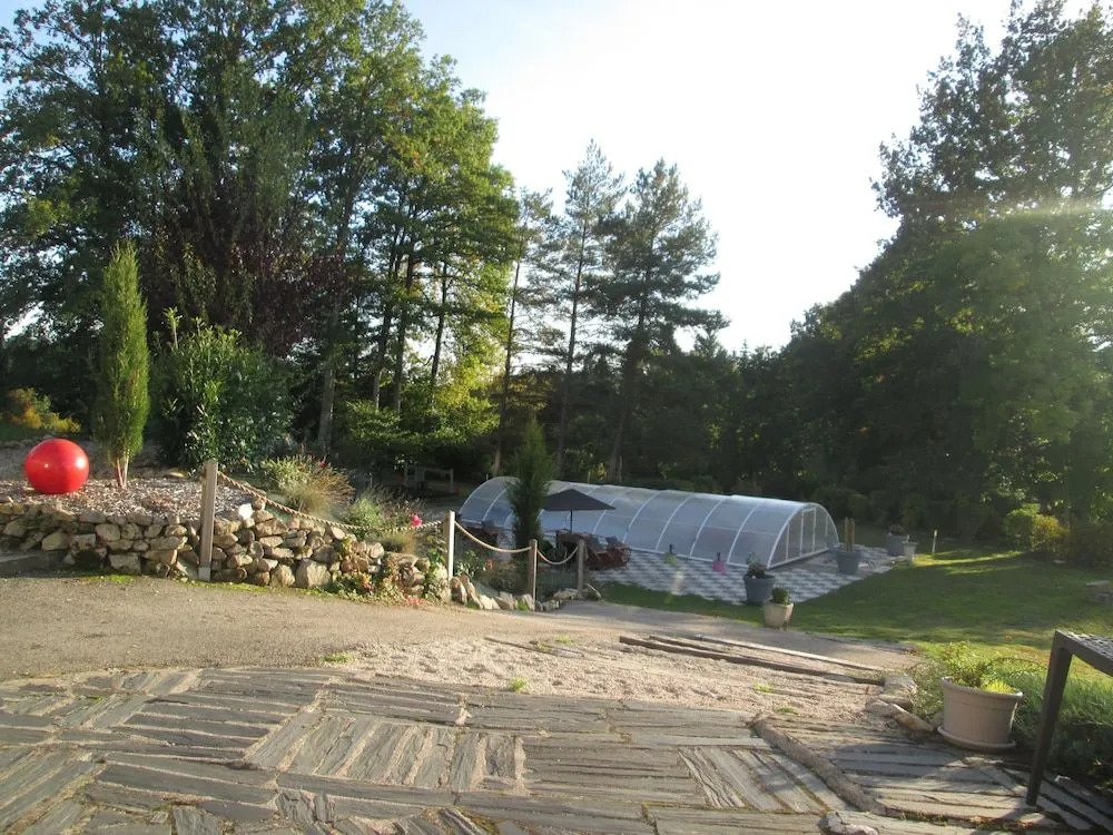 Logis Hotel Les Gravades Ussel