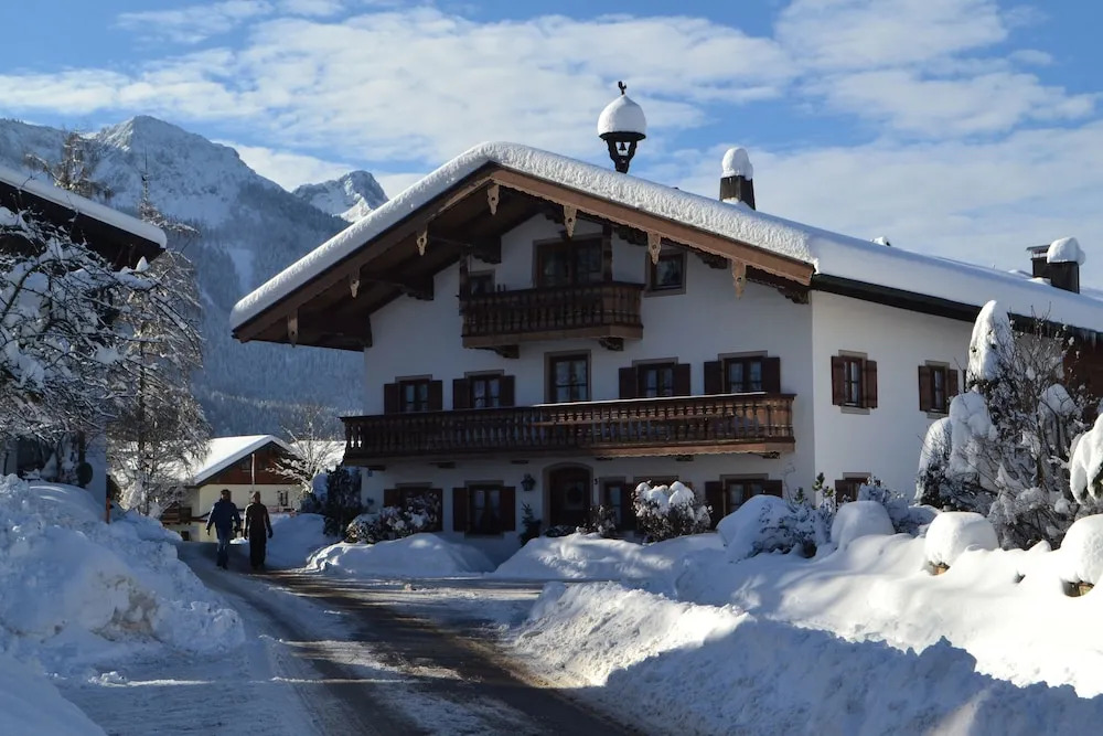 Pension Gästehaus beim Kreuzfelder