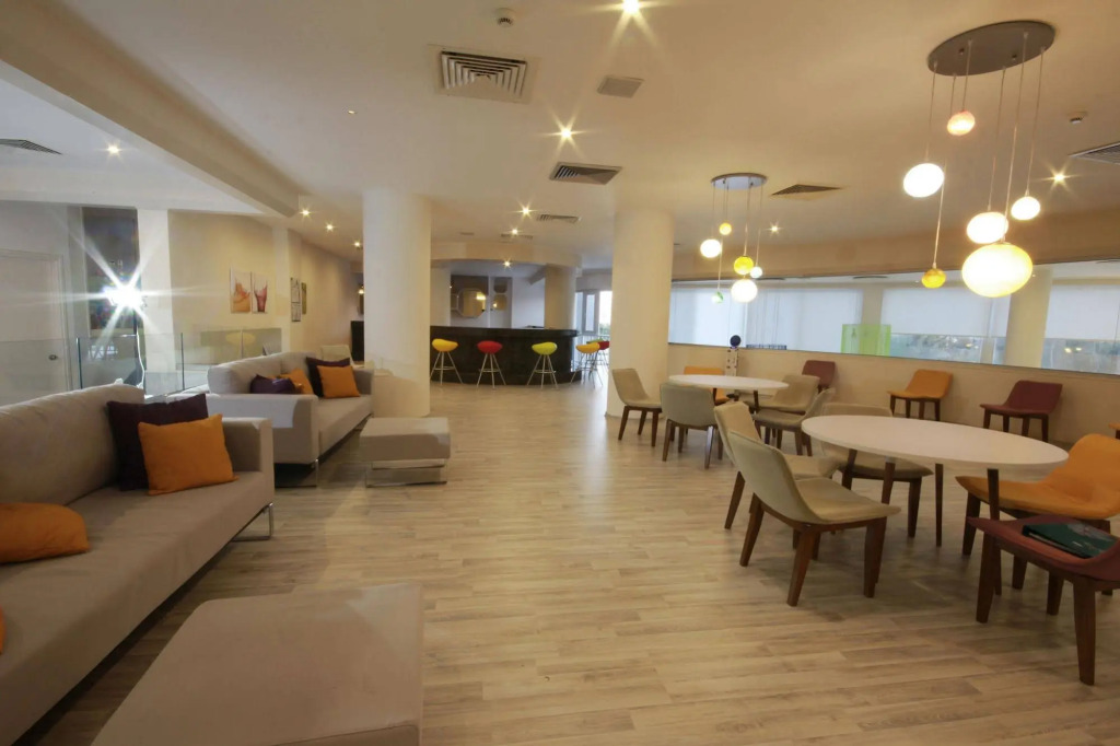 Papouis Protaras Hotel