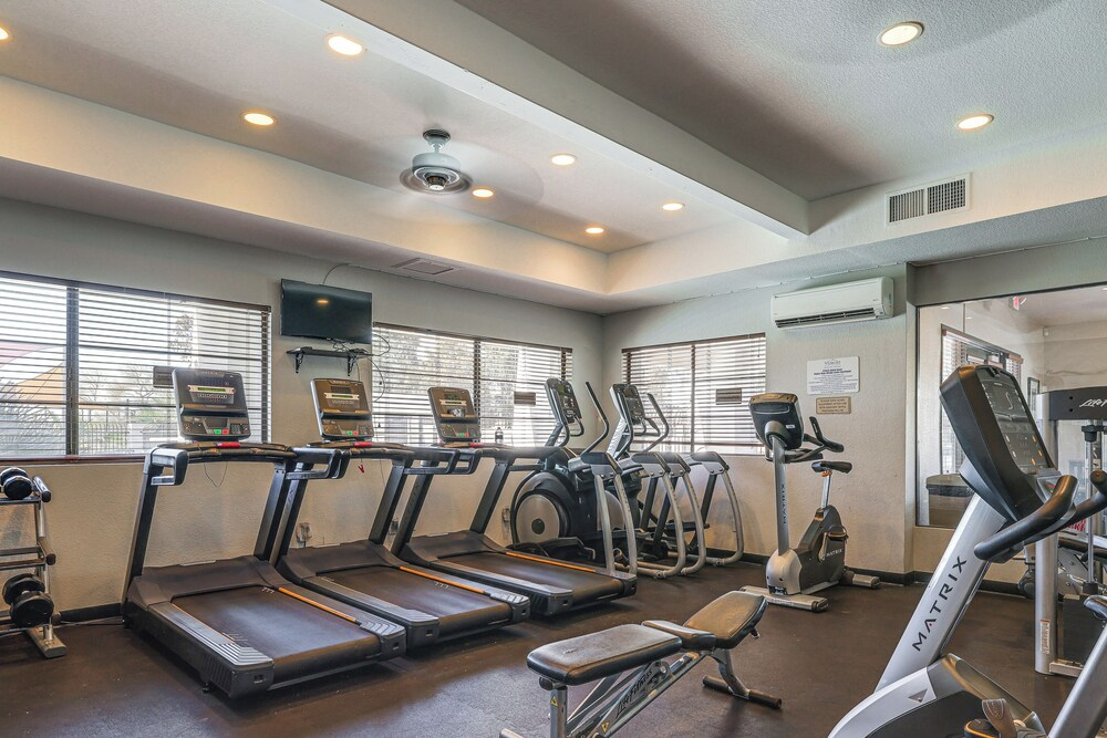 Swim, Golf, Unwind! Queen Creek Home w/ Patio