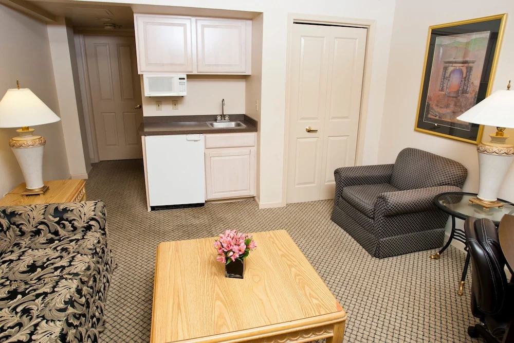 Bella Vista Suites Lake Geneva